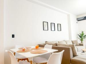 Velvet Horizon Retreat H13