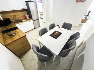 Golden Wave Escape H27