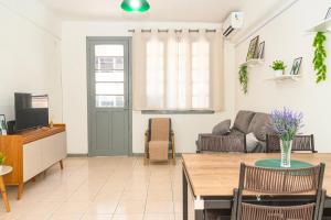 2 Quartos no Centro Histórico POA DJ0637