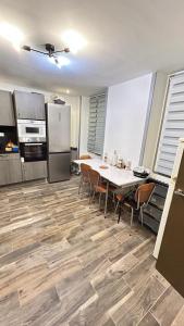 Suite privative moderne proche gare de Cherbourg