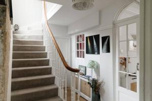 Luxury Townhouse in the Heart of Burford Sleeps 11
