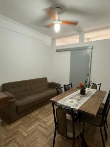 Kitnet Charmosa à 1 quadra da praia do Boqueirão