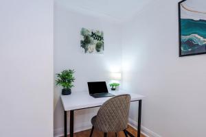 Stunning Salford Quays Stay Parking & WiFi