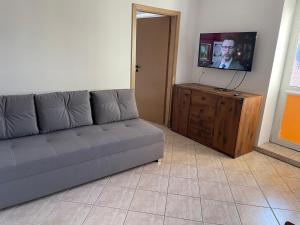 HoliApart in Powstańców Warszawy