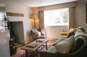 Cowdray Holiday Cottages