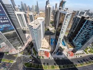 Dubai City Center Canal View Apartments by Luxe Manor