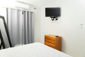 Townhouse 1 -- Townhouse 2