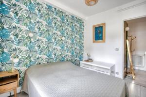 Bright apartment in the heart of Neuilly