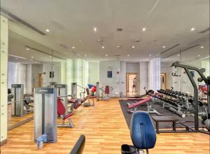 1BR 42nd Floor Palm Jumeriah & Sea View- 5 Sleeps