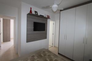 Apt Praia Grande 2 Quartos 50mts da Praia