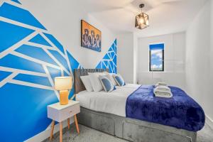 City centre FREE Parking families workers Sleeps 5