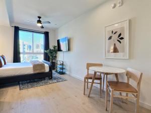 Chic City Hideout, Near Hospital, Park and Eats