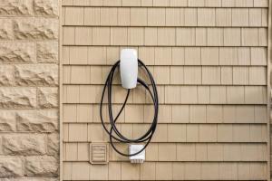 New England Nest - Modern 2BR Home with EV Charger