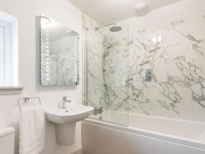 An Dobhran - Ukc5752