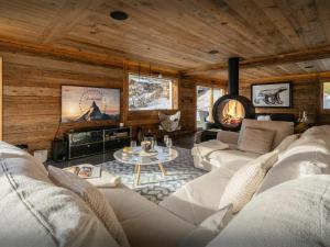Chalet Anthocyane - OVO Network