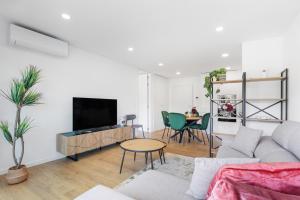 Sunny Stays Espinho | Balcony & Pool