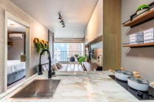 Studio Moderno com Piscina e Academia - Z1001