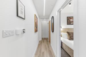 Stylish Home - Pool table, Virgin TV, Fast Wifi, Garden and Self-Check-In by Yoko Property