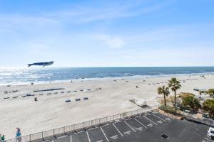 1b 1b Direct Beachfront - Balcony - Beach Place #409