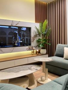 Modern Luxury Apartment-City Center-Walk Anywhere