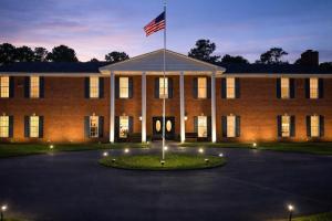 Midway Manor - Private Events, Weddings, Reunions