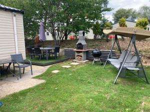 3 bedroom caravan with hot tub Tattershall lakes