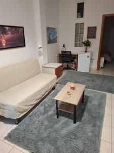 Alexandrias40 Apartment