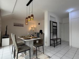 HeimZeit Central Apartment mit Parkplatz
