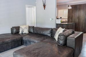 Stripes & Sunsets Marloth Park - Self catering, Bush retreat With Pool & Wildlife views Near Kruger Park