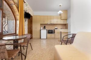 Orothea Guesthouses Sea View Retreat in Keri