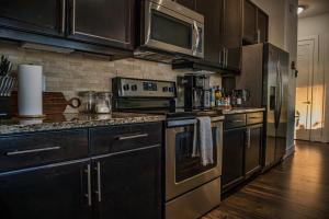 Downtown views by the Lake