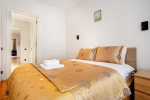 A Modernized Apt In The Historic Area Of Istanbul