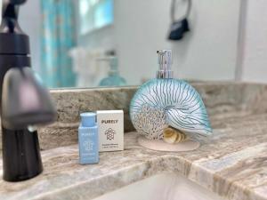 Modern 2BR Punta Gorda Home with Full Kitchen