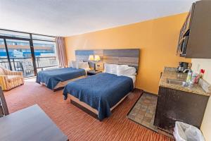 Remodeled Condo, Waterpark View at Landmark Resort