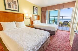 Oceanfront Convenience on Lower Floor, Heated Pool