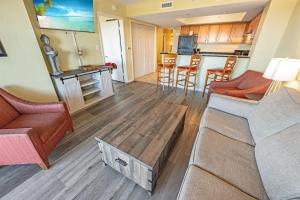 2BR Pools, Direct Oceanfront Views, Handicap, Nice