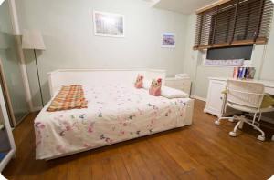 Your home away from home - split level 2 bedroom apartment