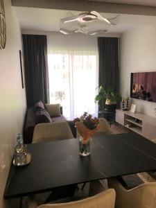 Apartament Klonowa Home -wejście 24h,kod, targi, faktura ,miejsce parkingowe zewnętrzne