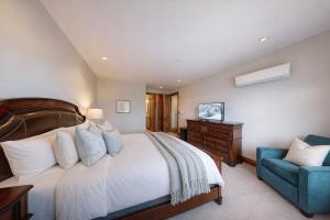 Strand Haus Ski In Ski Out at Canyons by SkyRun Park City