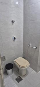 Apartamento espaçoso e aconchegante localizado na Praia de Botafogo