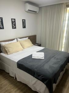 Suíte completa, praias, shoppings e eventos