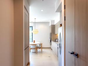 Palm & Breeze, Nature Views & Beach Club