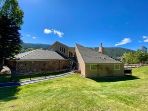 Enclave 37 by SummitCove Lodging