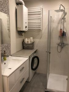 Apartament Klonowa Home -wejście 24h,kod, targi, faktura ,miejsce parkingowe zewnętrzne