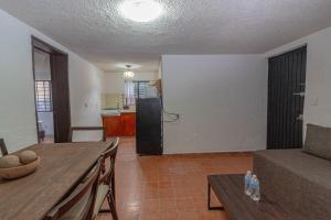 Suite for 4 , 1 Private Bathroom ,in the heart of Chapalita