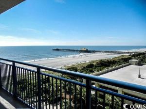 South Hampton 3BR Oceanview Balcony Steps to Beach