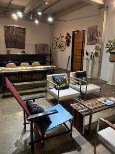 Lofty Hipster Penthouse