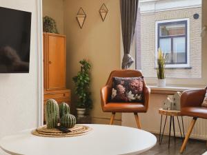 8P 4B Charming Dordrecht Retreat in City Center