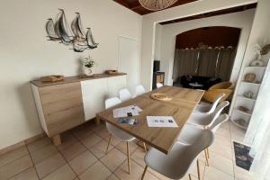 House on Rue du Phare Town Center Hosted by Christine