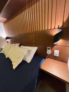 Flat Tropical Executive Hotel